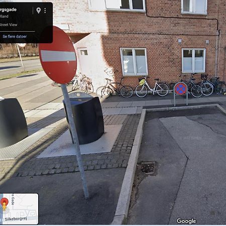 Central Apt W Parking Possibility, Netflix & Near Attractions Орхус Экстерьер фото
